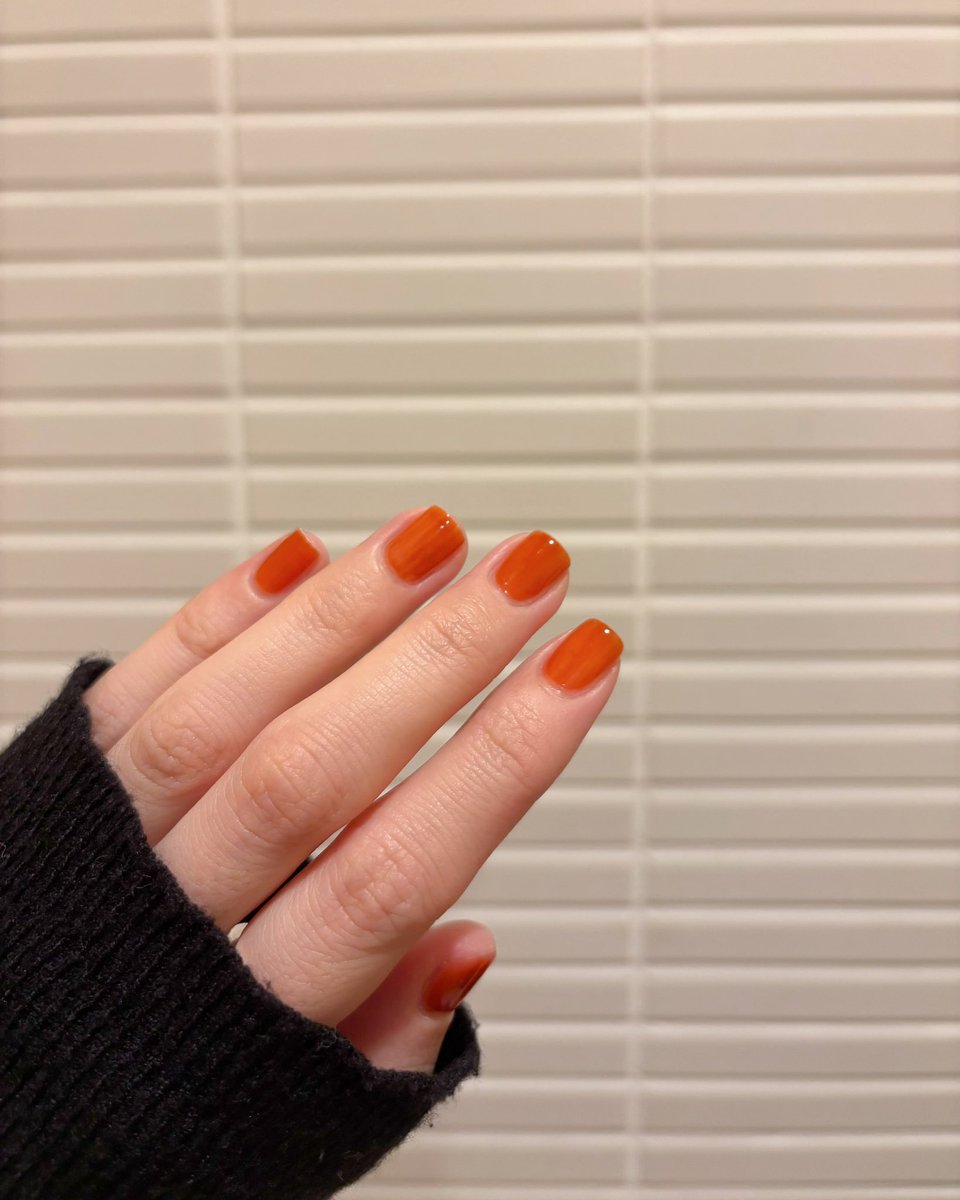 123698745ns's tweet photo. 爪めっちゃ短くしました！
派手カラーが映える❤️‍🔥

THE POLISH. / gloss

#今日のネイル #ショートネイル #thepolish https://t.co/1C2FKO6juh