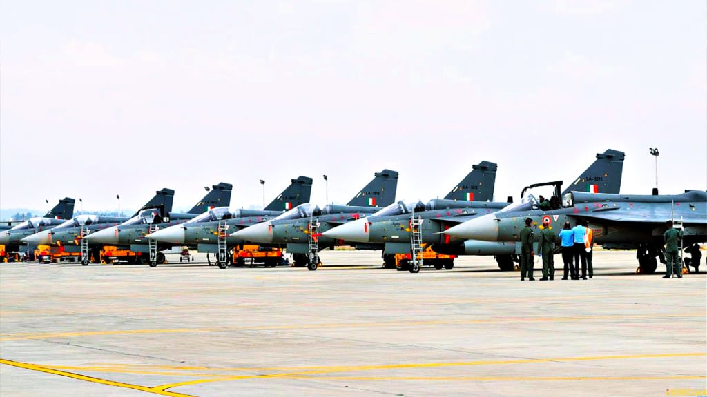 idrwalerts's tweet image. Total 24 Tejas Mk1A will be ready by March 2026 End (19 Waiting engines ). 5 with engines and 9 that have already being manufactured that are waiting for the F-404 engines : HAL CMD