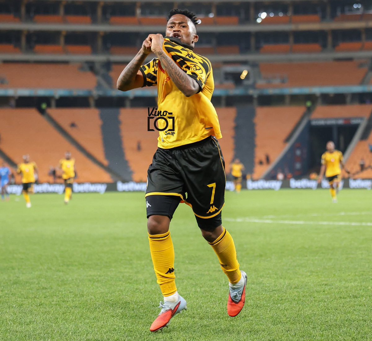 _izodlalaiTv's tweet image. Ai😔 such things break my heart, honestly💔

But, I know Mduduzi Shabalala will rise again.❤️✌🏾