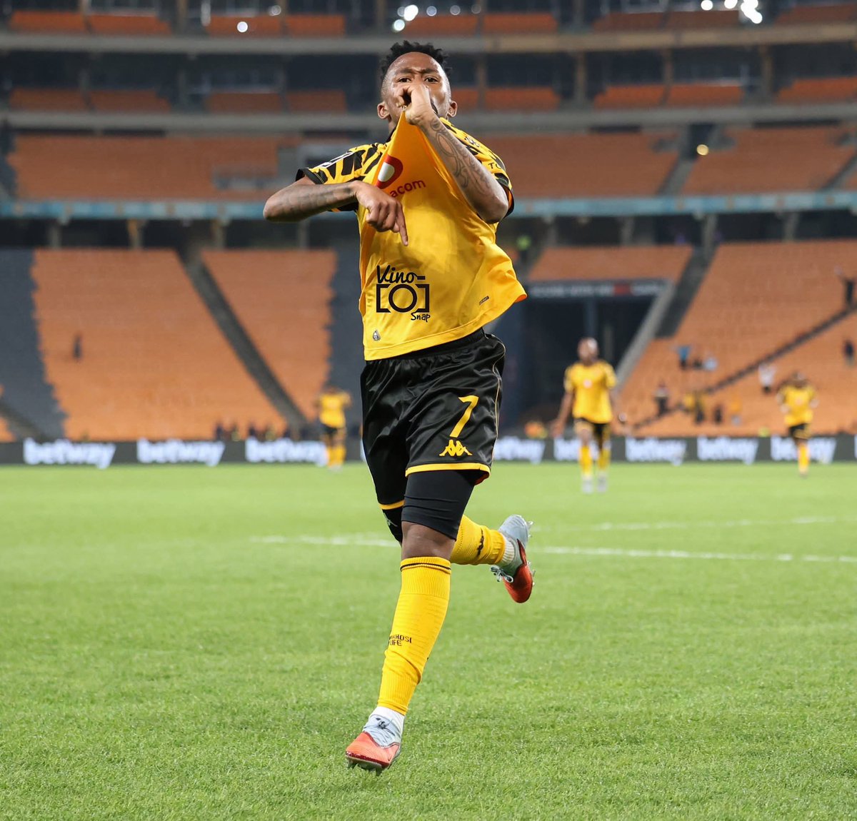 _izodlalaiTv's tweet image. Ai😔 such things break my heart, honestly💔

But, I know Mduduzi Shabalala will rise again.❤️✌🏾