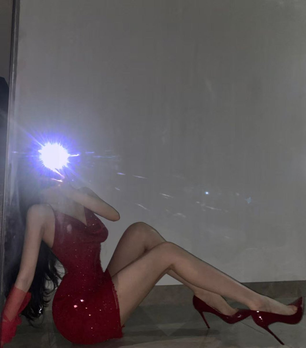 1 or 2（请忽略我脏脏的镜子）
#美女 #女大学生