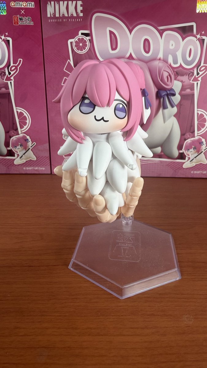 ULDjUdTiqpeixXY's tweet photo. やっぱり合理的に考えると
複数個DOROを買うようなどうかしてる指揮官は大量の手足を保管する事においてミノムシDOROは合理的だと思うんだよね。
昨日は角度とか本数が少なくてちょっと気持ち悪くなったけど今日のミノムシすごいよくできてない？
俺はこれで飾る
みんなもミノムシやろうぜ https://t.co/TdSAmUQ8x7
