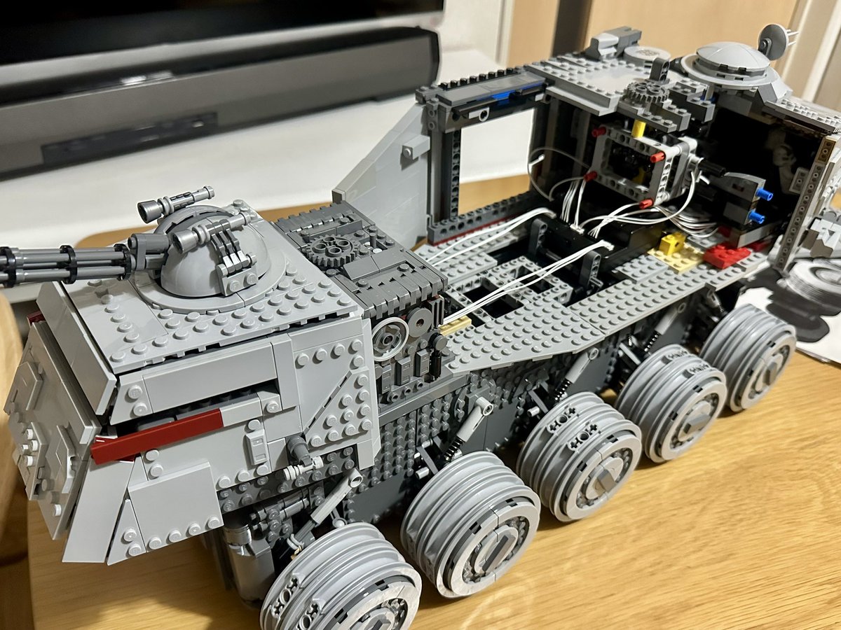 これはこれでカットモデルみたいで良いかな〜？