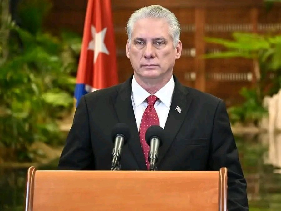 🇨🇺 El Primer Secretario del CC del <a href="/PartidoPCC/">Partido Comunista de Cuba</a> y Presidente de la República, <a href="/DiazCanelB/">Miguel Díaz-Canel Bermúdez</a> comparecerá hoy a las 10am ante medios nacionales y extranjeros.

📺📲 El encuentro se transmitirá en radio y televisión nacionales, así como a través del canal de YouTube de la Presidencia.