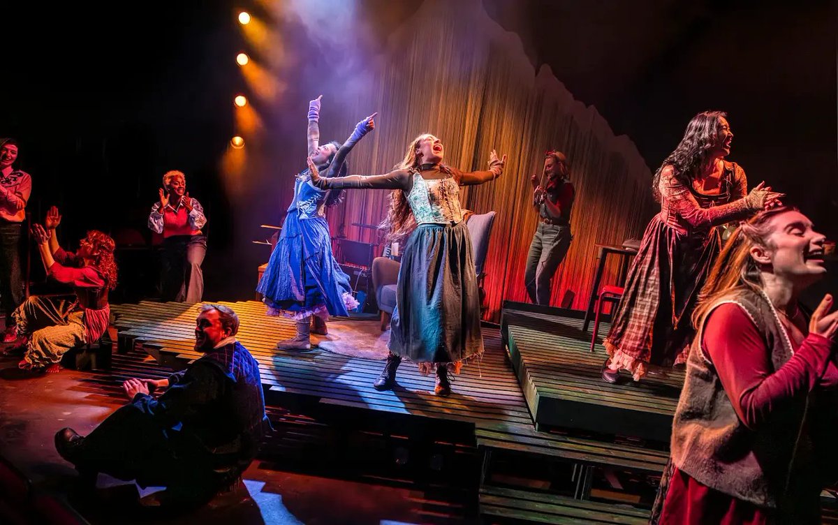 Matinee Mouse tweet media