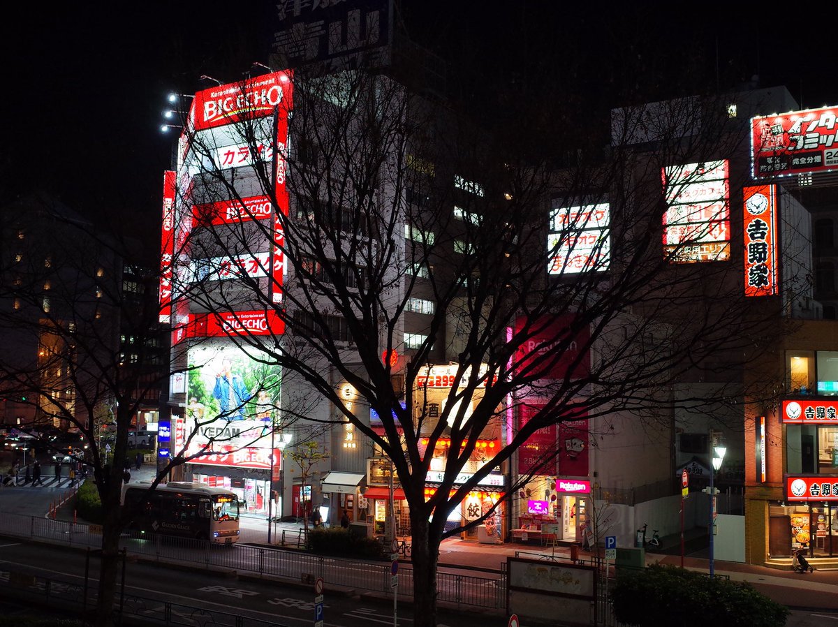 risaairkuro's tweet image. 昨日仕事帰りリコーGR IIにて
#リコーGR II #GR2 #コンデジ #夜景 #五反田の夜景 #仕事帰り