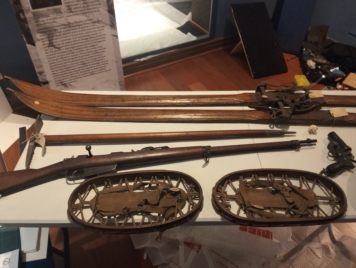 andyblanck1's tweet photo. A small showcase dedicated to the mountain #ww1, with small but precious relics. Worth seeing at the Risorgimento Museum in Milan, Palazzo Moriggia
#ww1italianfront 
#ww1items https://t.co/9qW8cFZvkn