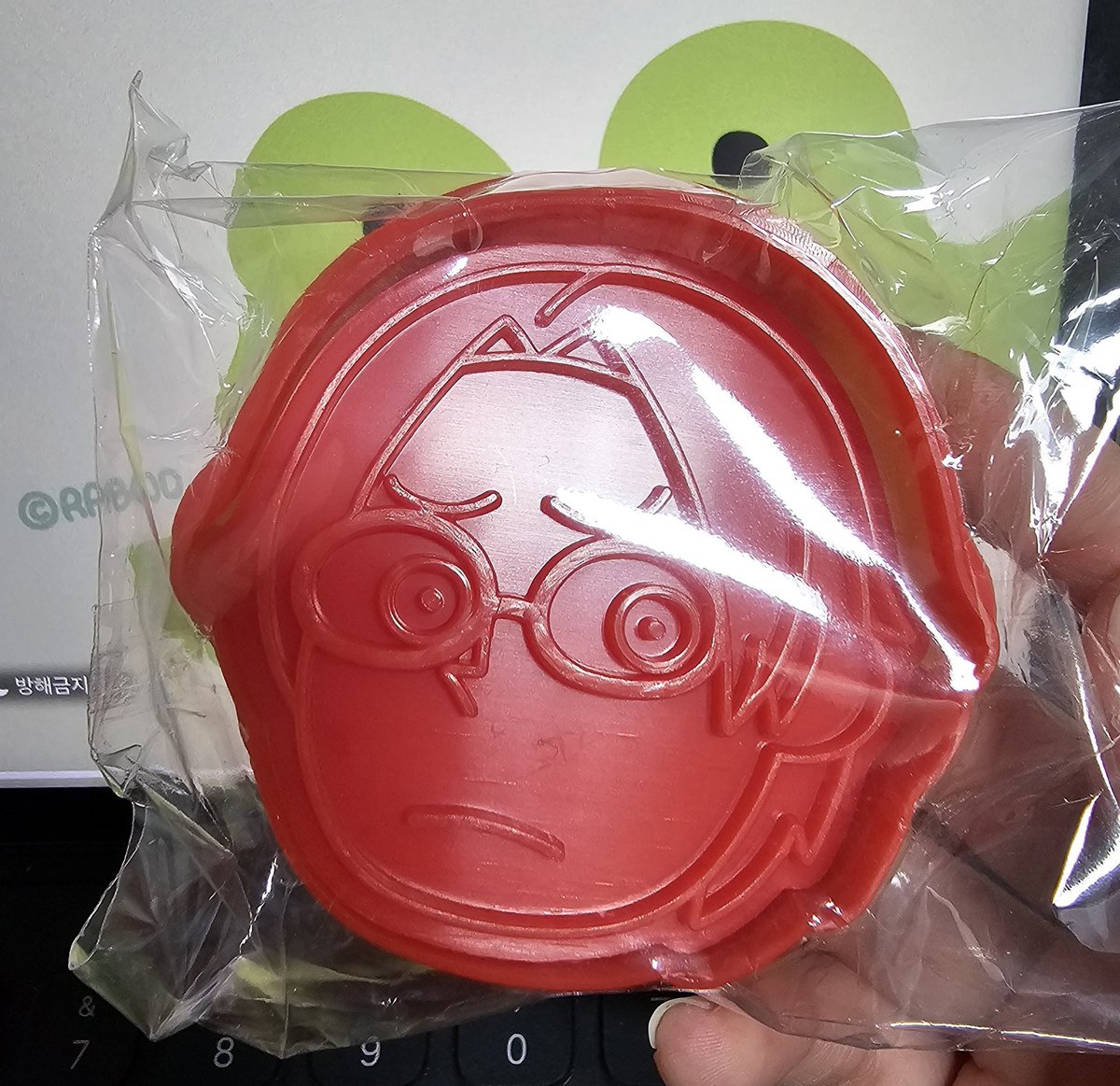 케이토 구워먹으려고 부쿠부 쿠키틀 뒷북치기로 샀어요