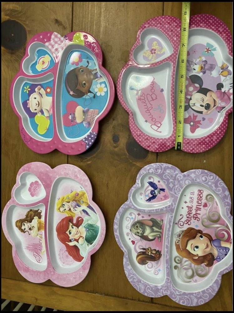 Iittleloveybug's tweet image. little who doesnt like their food to touch

x

carer who picks out the cutest divided plates for their little one ♡