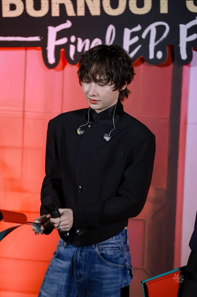 20260204

😄

#BurnoutSyndromeSeriesFinalEP 
#กันอรรถพันธ์ 
#GunAtthaphan