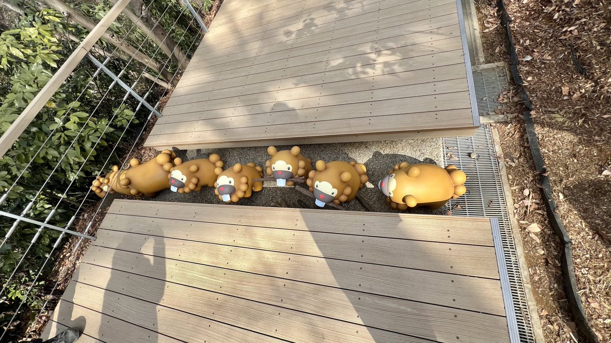 ツクシ tweet media