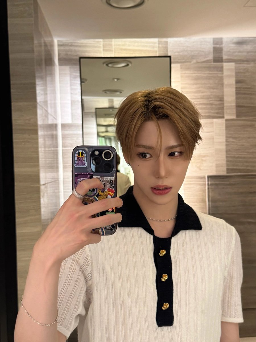 ARNOGLOBAL1's tweet image. #ARNO 🌹┈─𐑺ִ 260205 | ARNO PLUS CHAT UPDATE

🤨😉 Surprise

#ARNO #아르노 #장지아하오 #アルノ #ZHANGJIAHAO #张家豪  #ジャンジアハオ #ALD1           #ALPHADRIVEONE       #알파드라이브원