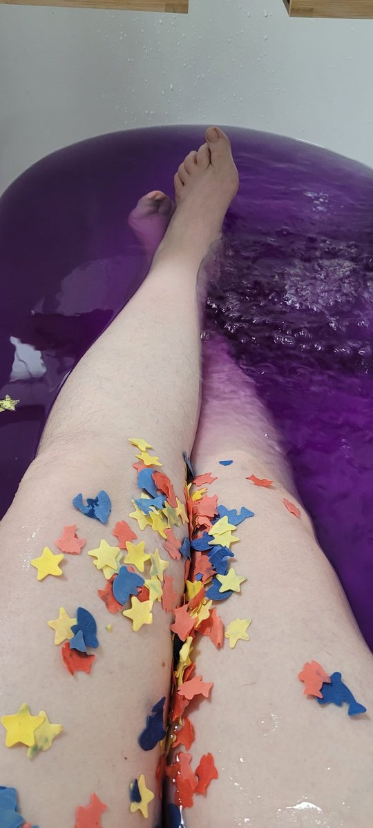 TaWo75's tweet photo. Wie ich ich reinlese und mir meinen Teil denke... https://t.co/DMzUQsRzqU
