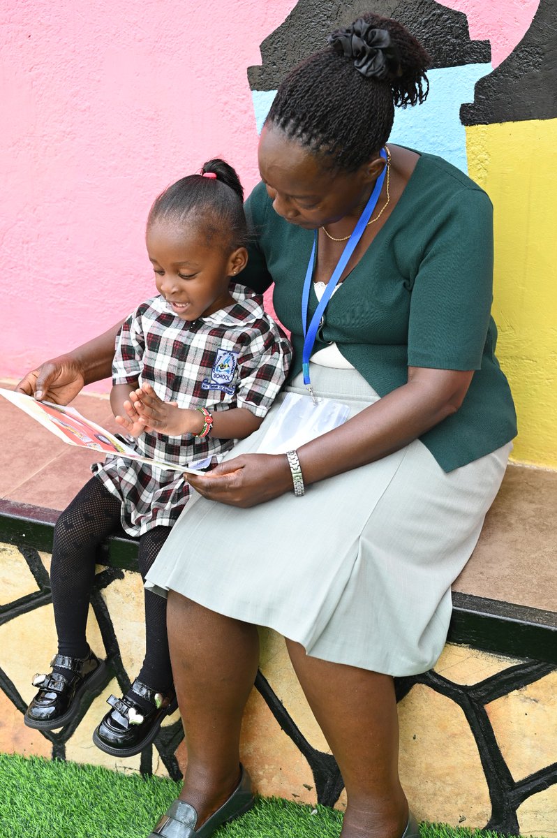 KabojjaSchool's tweet image. We nurture a love of reading from the earliest years. 
Buddy Reading in EYFS, children read together, build confidence, strengthen literacy skills, &amp;amp; develop empathy, leadership &amp;amp; collaboration.

When children read together, they grow together.
#BuddyReading  #EarlyYearsEducation