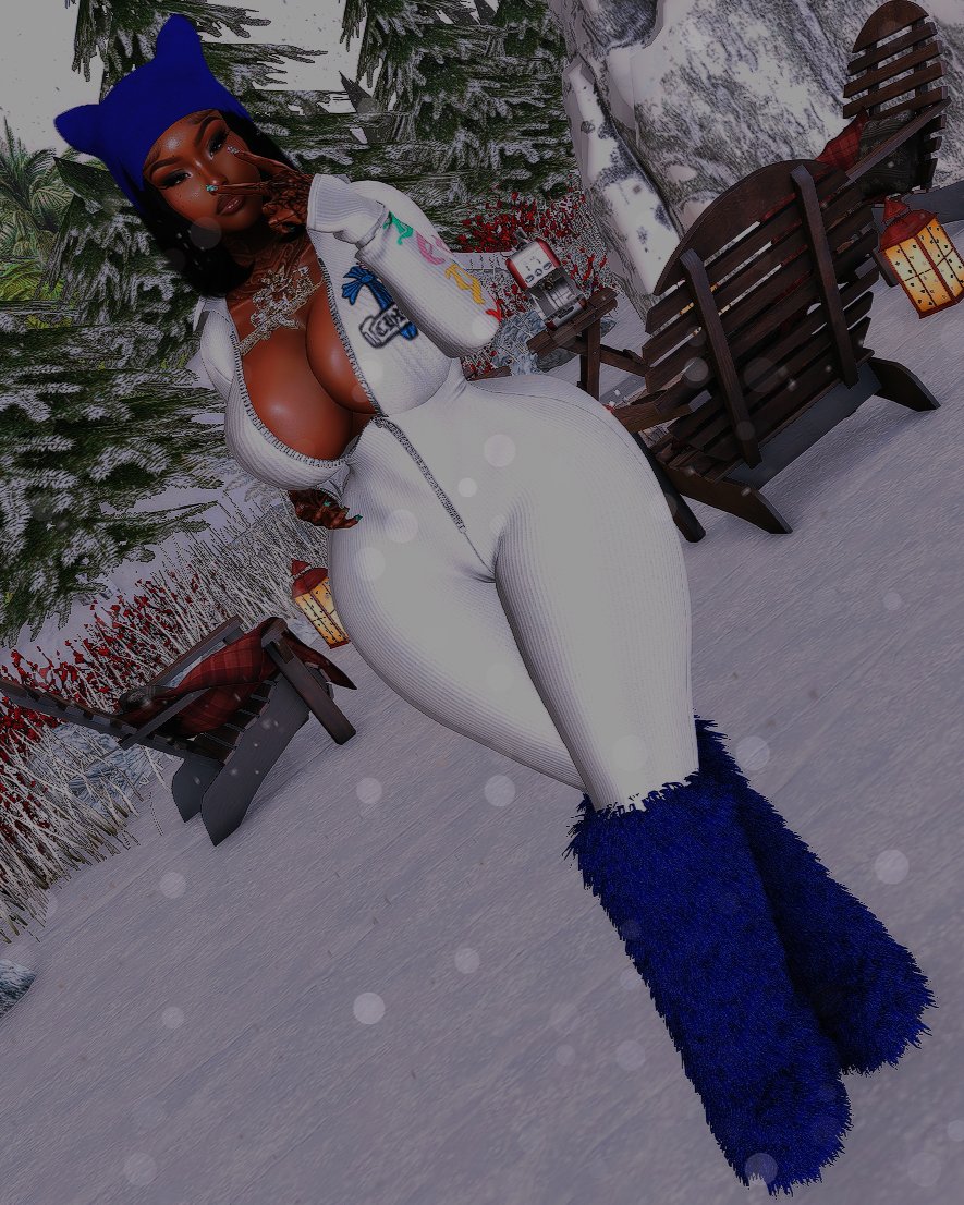 EmpressCoco tweet media