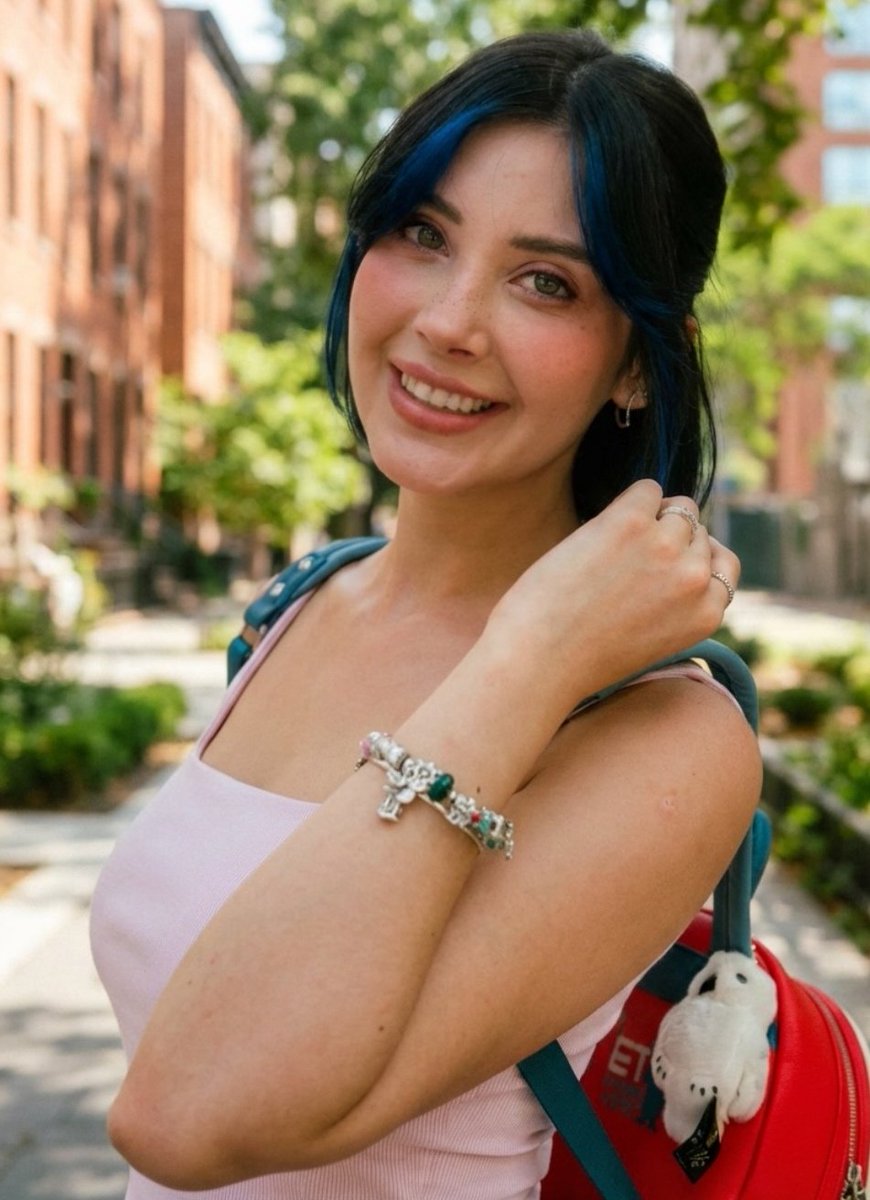 LiSsZeNiTh1's tweet image. Si quieren a buenos participantes, a gente de bien, en su programa. Inviten a Cata (Icata) a #FiebreDeBaileCHV @chilevision ella es una amor de persona y es una excelente gimnasta, campeona Sudamérica. Además de ser excelente bailarina. #Icata 💃✨