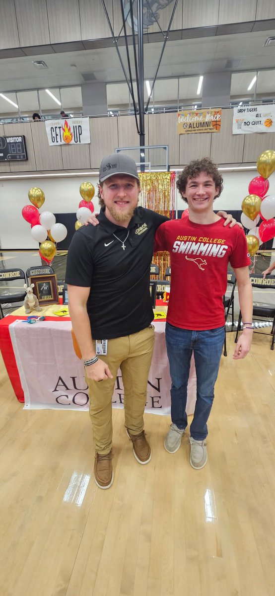 Conroe High Swimming, Diving,& Water Polo tweet media