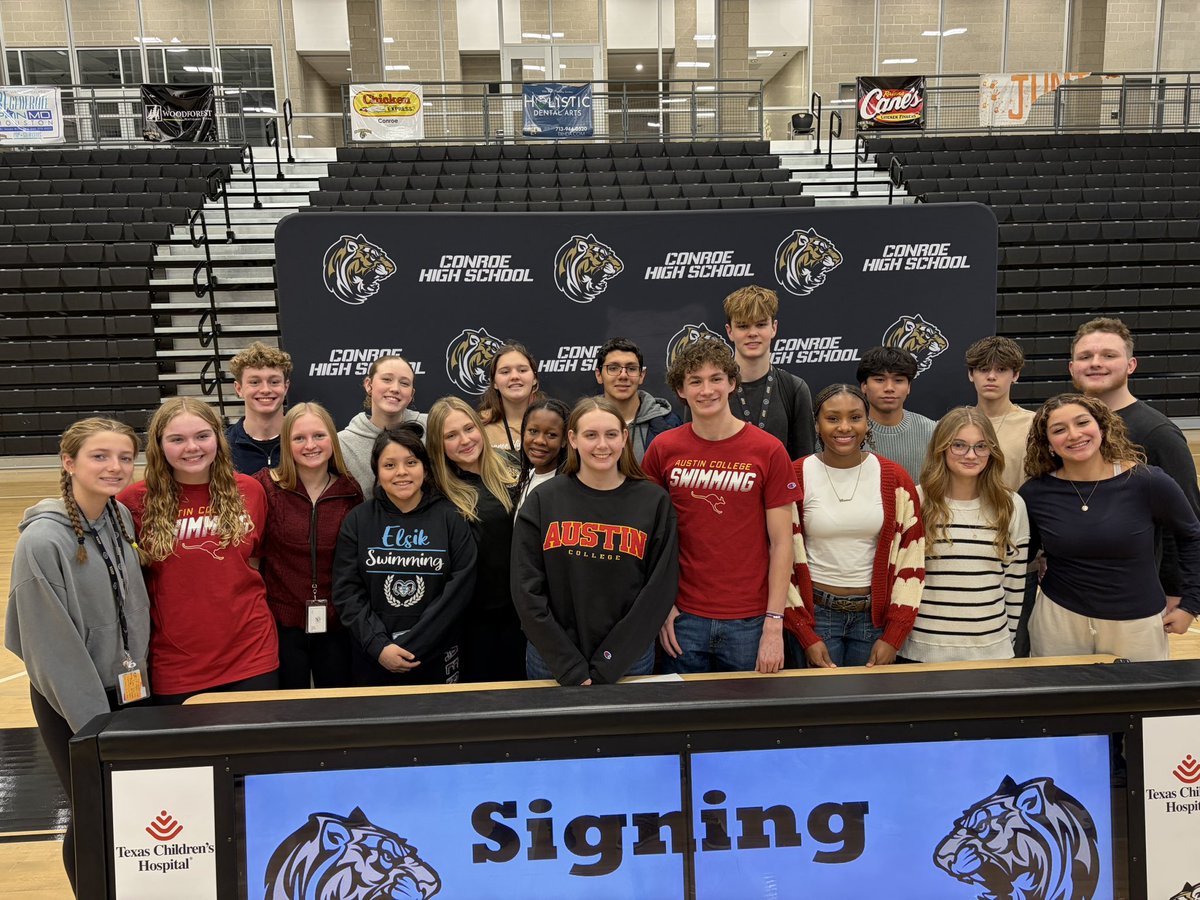 Conroe High Swimming, Diving,& Water Polo tweet media