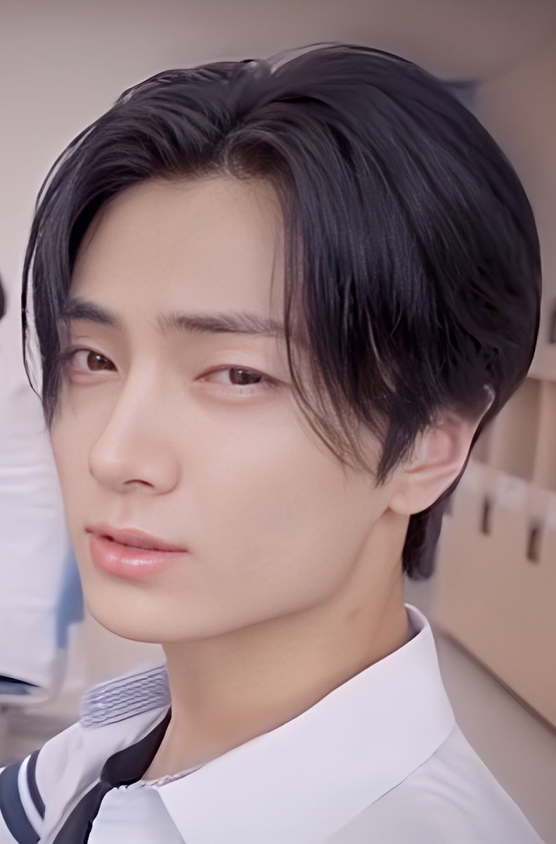 あああああああ
いや、短くても好きなんだけど。
なんでも好きなんだけど。
ジェイならなんでも好きなのよ。
本当に‼️
JAYの存在が全てだから‼️
……言い訳がましいって🙃🙃🙃