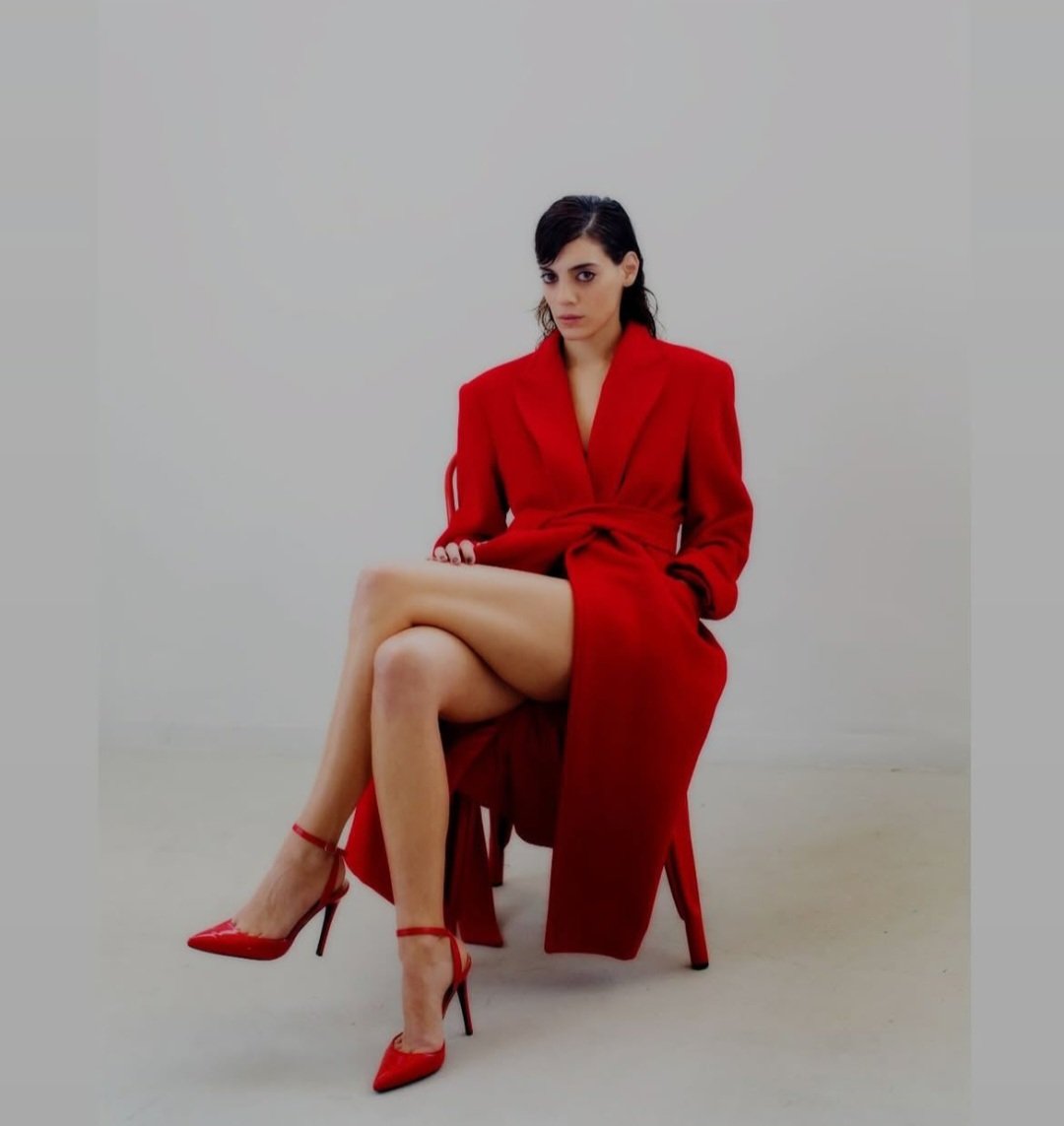 ankdaizy's tweet photo. She's back!!!❤️
#ΧριστιναΧειλαΦαμελη https://t.co/qru8IqLJWJ