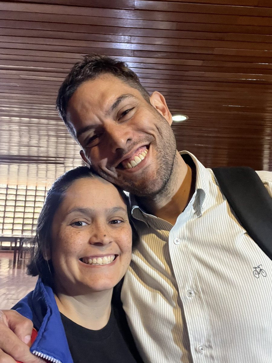 Foto tomada en este instante con mi amigo querido <a href="/JuanRequesens/">Juan Requesens</a>