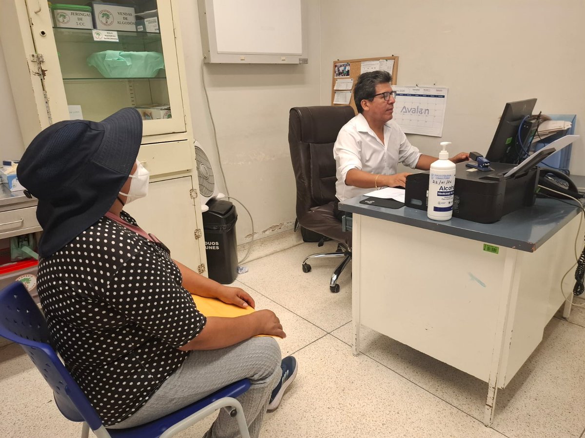 EsSaludPeru's tweet photo. #EsSaludInforma | La Red Prestacional Sabogal informa a la población asegurada que, en el Hospital II Lima Norte Callao "Luis Negreiros Vega", se viene priorizando la atención y solución de los reclamos presentados por nuestros usuarios.

Como respuesta inmediata a estas solicitudes, se está gestionando y brindando las citas médicas y los exámenes de ayuda al diagnóstico necesarios, reafirmando nuestro compromiso de garantizar una atención oportuna y de calidad.