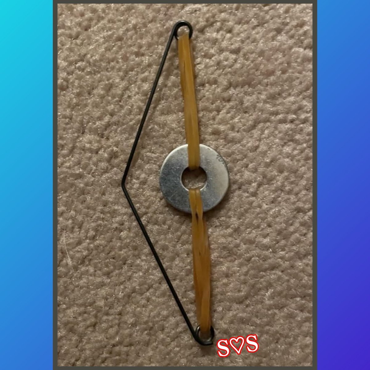 Serenitee_Sam's tweet photo. I found this in my closet while
cleaning it out. No one knows what
it is.  🤷‍♀️🤔 https://t.co/IwTcPc5OiE