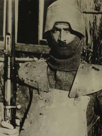 Knightly_Hist's tweet photo. The usage of maille (and other traditional forms of armor) in WW1 is fascinating. 

You'll be looking at pictures of soldiers posing with their bolt action rifles and suddenly one of them looks like they're gearing up to enter a medieval battle. https://t.co/qLZ4cMsxuq