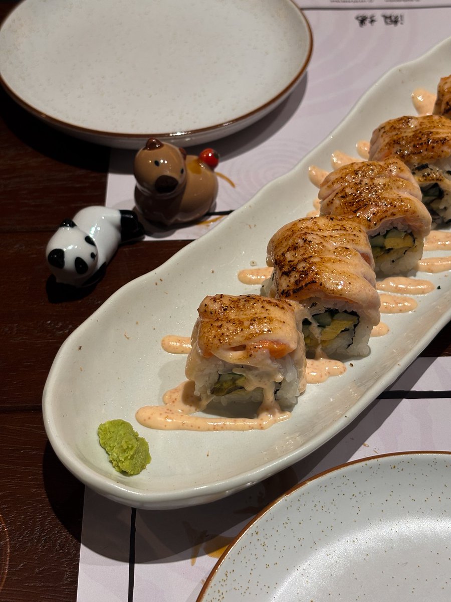 T O M O H I R O tweet media