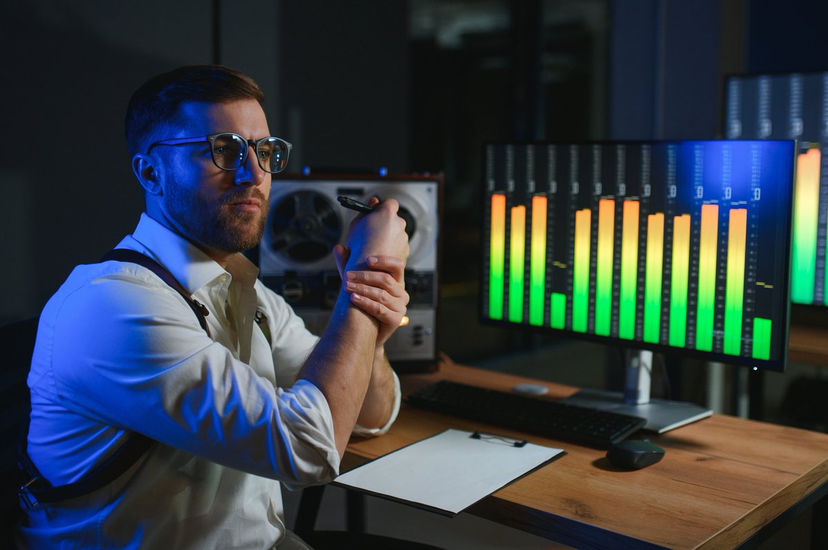 CardinalPeak's tweet photo. Is sub‑20ms latency critical to your #WirelessAudio product? 🎧⚡

We design sample‑accurate, low‑latency multichannel systems built for professional performance.

Explore → https://t.co/9rPjje8tKO
#AudioEngineering https://t.co/NhzIKhAdeJ