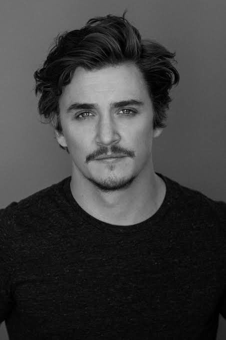--
This man right here: I'd divorce my husband on a heartbeat for this man right here 
😍😍😍 <a href="/KyleGallner/">Kyle Gallner</a> 😍😍😍