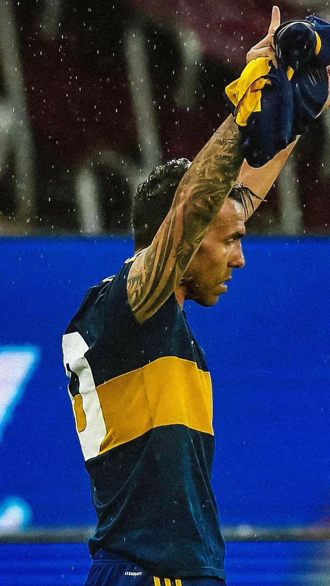 Hoy cumple años el último ídolo que parió nuestro club. 

Uno que anduvo ganando por todos lados, sin dejar de ser jamás, uno de nosotros.

La patria bostera te saluda, Carlitos!
💙💛💙