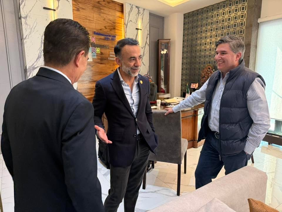 FerFlores_Emp's tweet photo. ¡Vecinos, buenos días!
La buena tempranera: regresa el cine a Pabellón Metepec 🎬
En las próximas semanas regresará este entretenimiento.
Más inversiones, más empleo y más espacios seguros.
Muchas gracias a Jorge Luis Jaime, por creer, invertir y crecer en Metepec.
Yo invito las palomitas 🍿