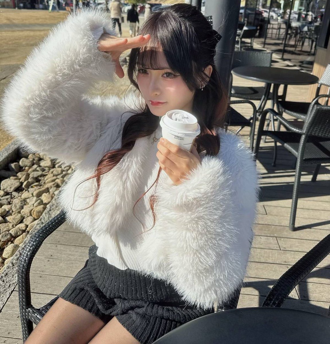 nall0Im's tweet photo. 冬服好き https://t.co/za87OatfVm
