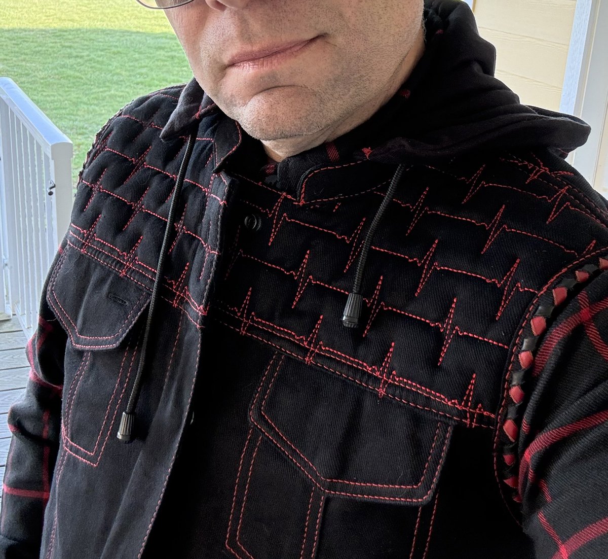 rayshipman22's tweet image. My new custom motorcycle riding vest came in just in time for #heartmonth 
@American_Heart @AmericanHeartWA @GoRedForWomen