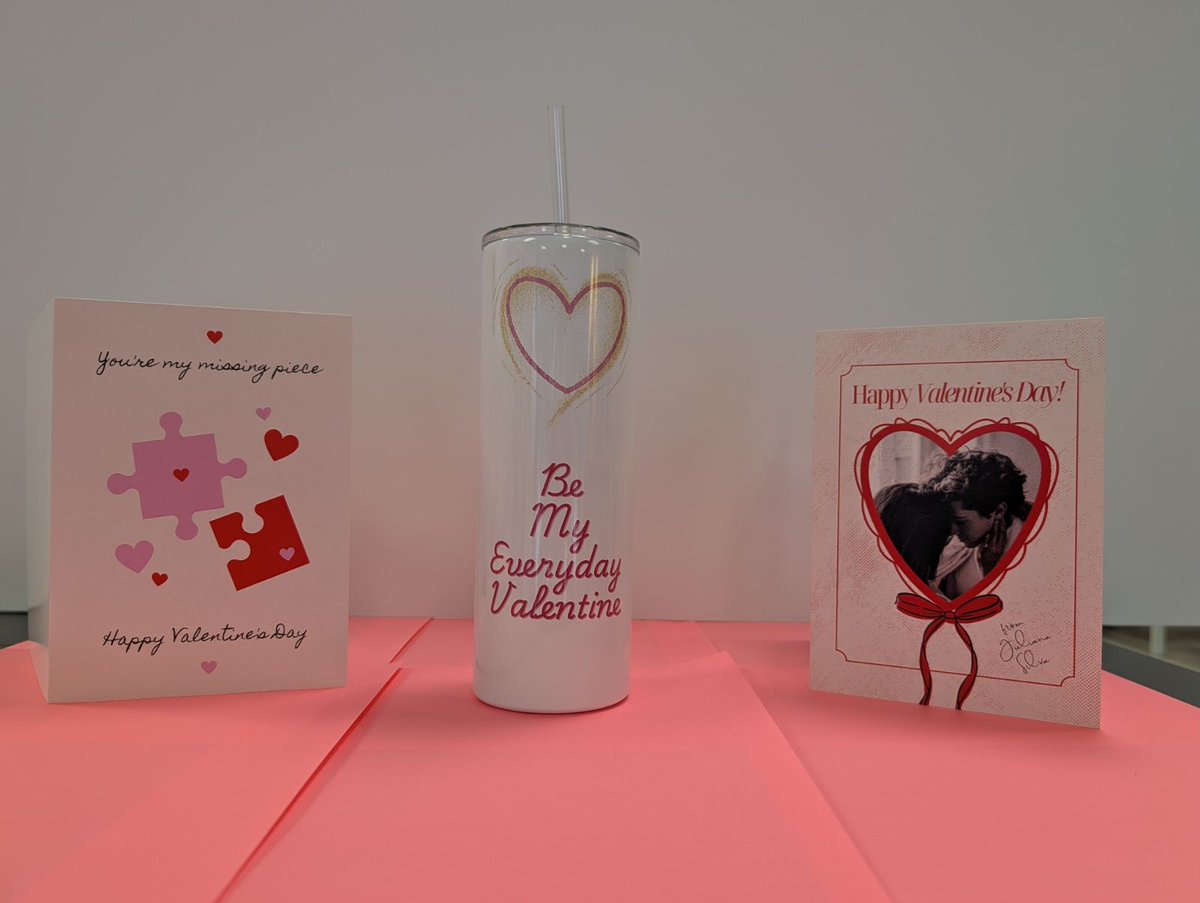 PostNetTN116's tweet image. Skip the generic card aisle this year. ❤️ Bring us your favorite photo and let’s create something they’ll actually want to keep. Custom cards and canvas prints—made right here in Dayton.