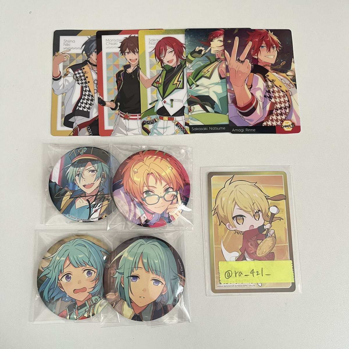 ra_421_'s tweet photo. @1 あんスタ グッズ 買取 譲渡 ぱしゃっつ ぱしゃこれ 缶バッジ

譲→画像
求→ご希望額

都内手渡し/メルカリ通し優先>>郵送
紙類3⬆️~、缶バッジ含む場合2~
ユニット/キャラごとまとめて優先 https://t.co/wUwmugkFej