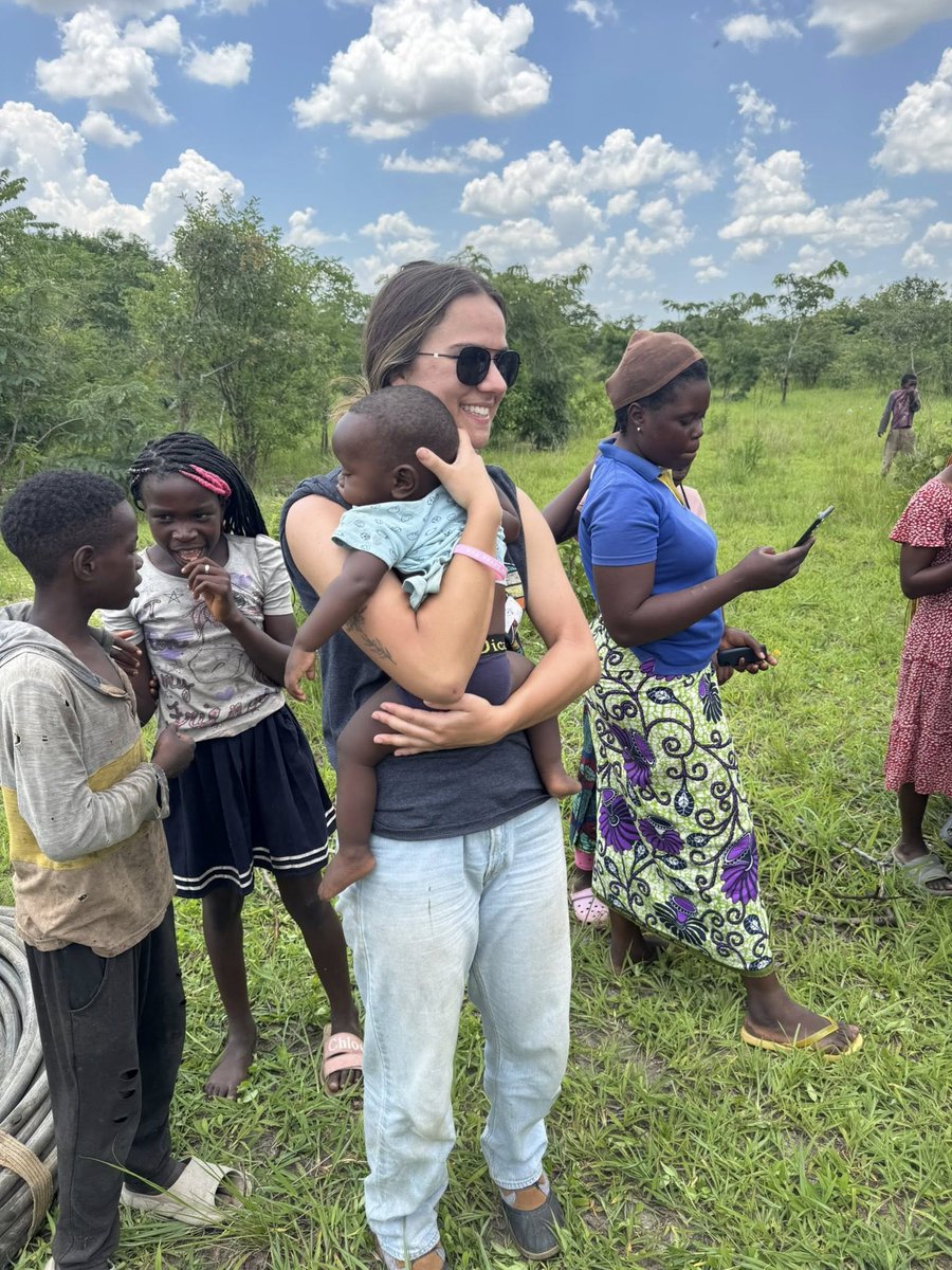 AGIWorldWide's tweet photo. In a world where we often overlook those in need, let's remember: “Whatever you did for one of the least of these brothers and sisters of mine, you did for me.” - Matthew 25:40. 

Today, lend a hand 🤝 or share a kind word 💖. Together, we can make a difference! https://t.co/IpiHyio0zq