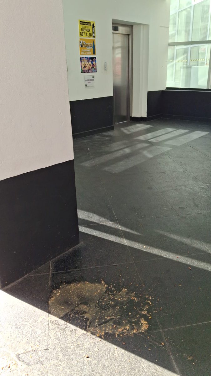 Así sigue la entrada al gym.