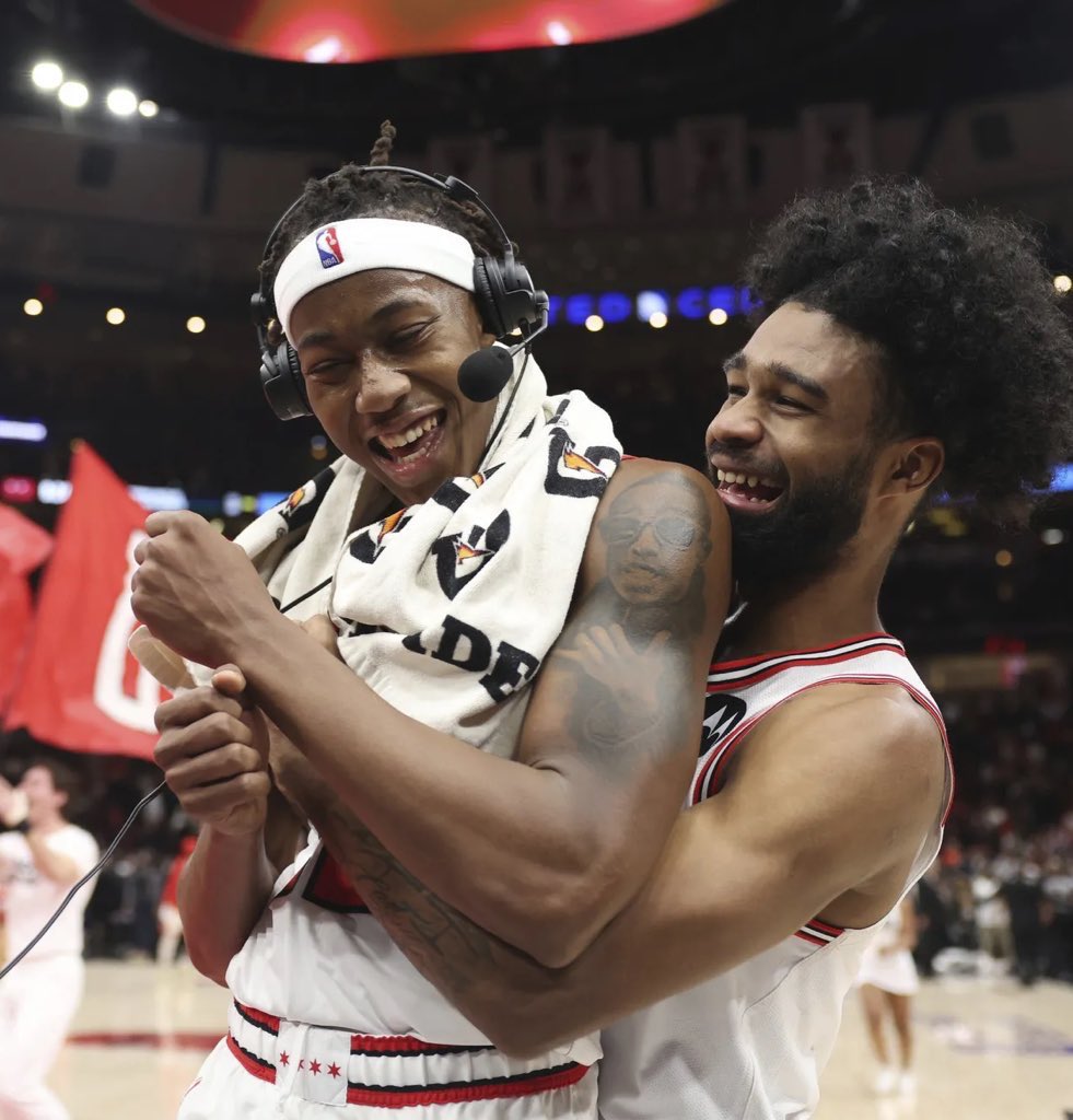 Die-Hard Chicago Bulls Fans tweet media