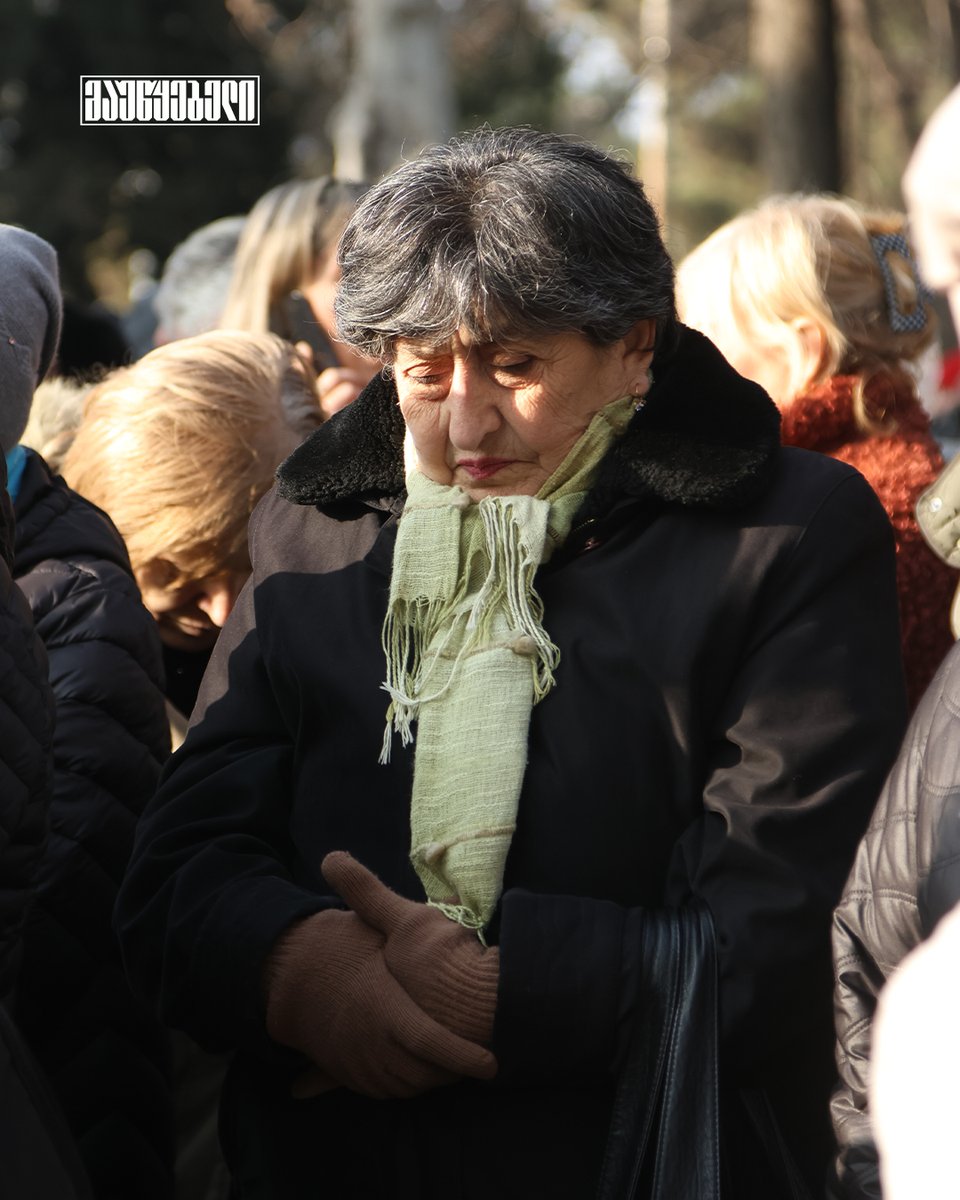 mautskebeli's tweet image. On Jan 28, workers at Rustavi Azot went on strike.

The dispute began after the company offered a 4% pay rise; workers demand a flat 300 GEL increase for everyone. Management is threatening plant closure and unpaid leave. The strike continues.

#RustaviAzot #Strike #Workers