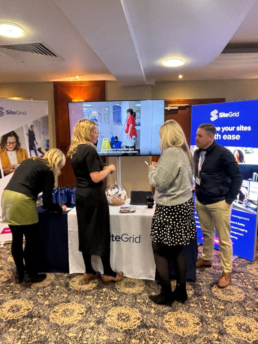 SiteGrid tweet media