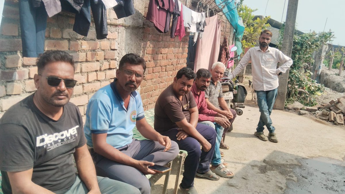 ShubhamBVM's tweet photo. नागपुर से हीं आरएसएस के मुख्यालय पर 1 लाख लोगों के निकलने की सम्भावना है भाग भागवत भाग संवैधानिक मोर्चा आ रहा है https://t.co/emfh9WODjU
