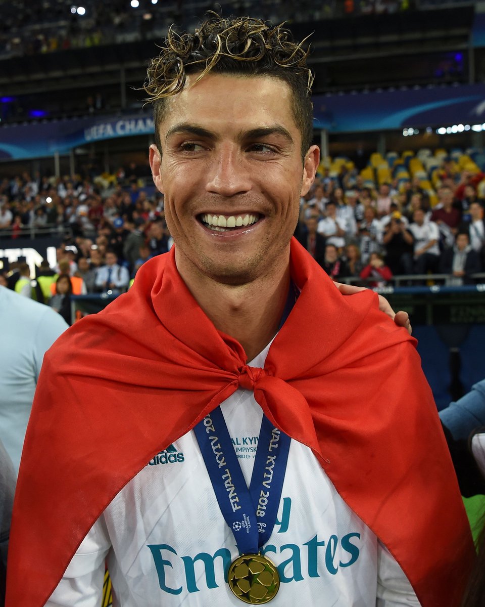 ChampionsLeague's tweet image. 🥇🥇🥇🥇🥇

#UCL