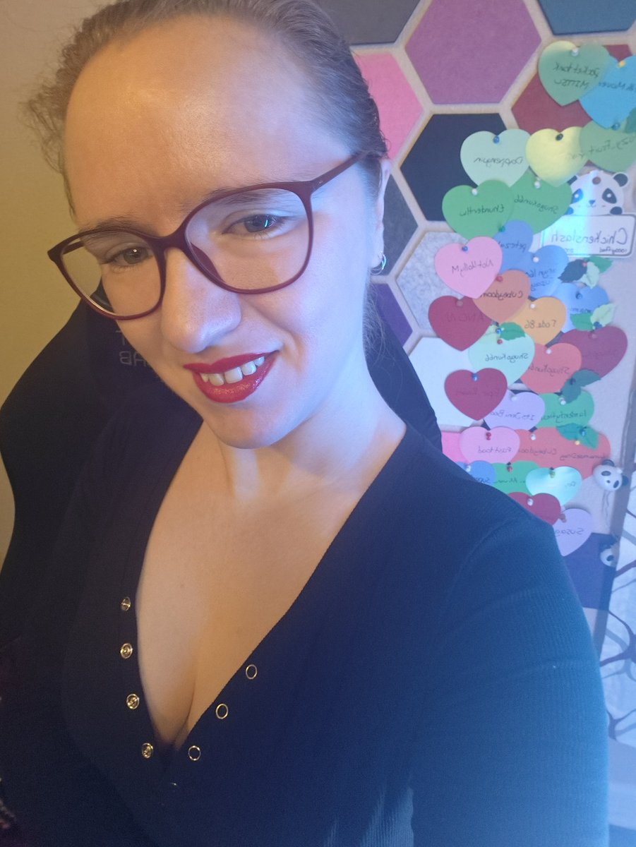 Time for chaos and <a href="/PanicStationsHQ/">Panic Stations || FROG SQWAD! 🐸</a> Frog Sqwad! Come on by twitch.tv/pamdarex