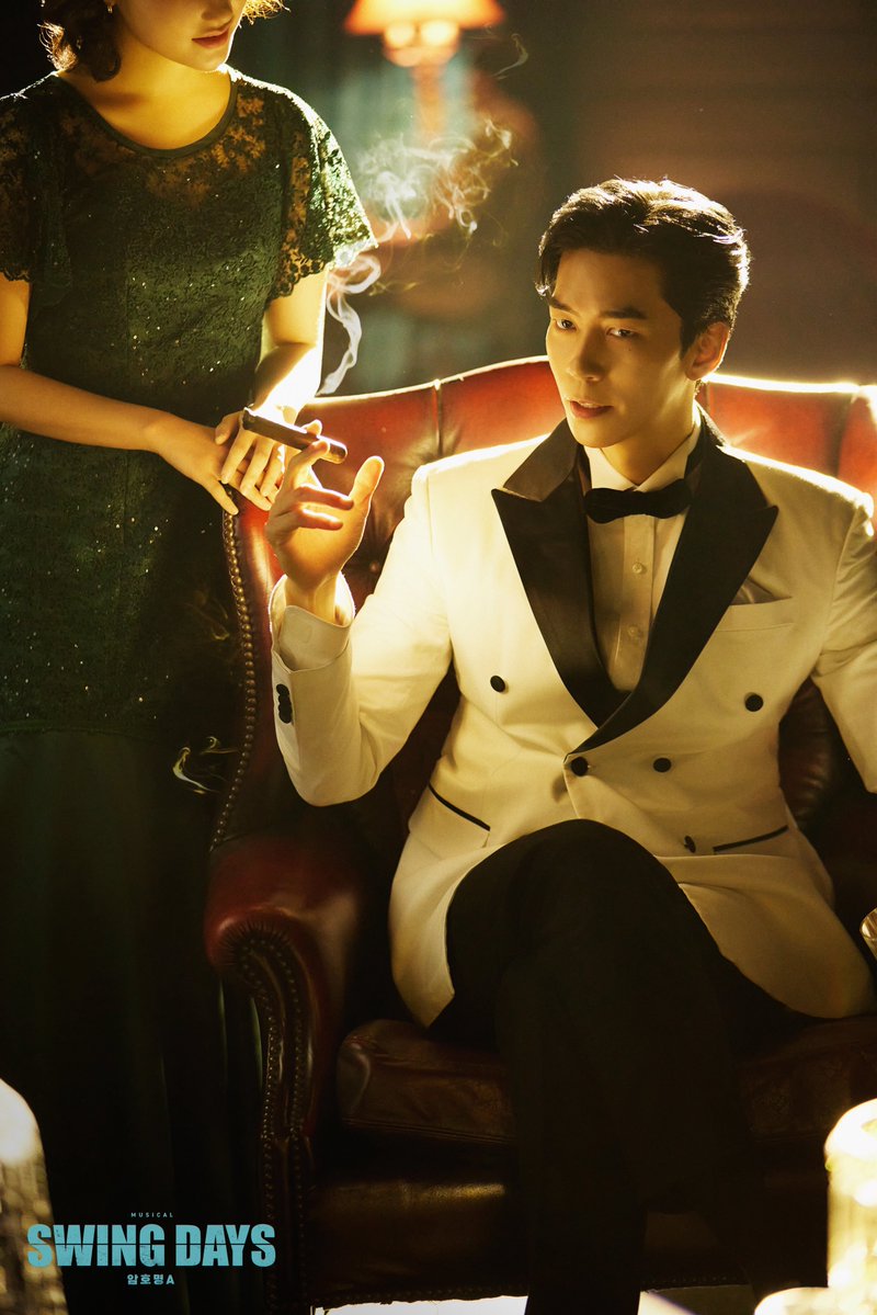 #뮤지컬 #스윙데이즈 #암호명A #SWINGDAYS

| CONCEPT PROFILE |

유일형 #신성록

_
2026.04.16. - 07.05.
충무아트센터 대극장