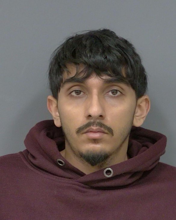 📍 Mississauga, Ontario

Sundeep Sekhon is charged with failure to stop after accident resulting in death and dangerous operation causing death.

Sundeep fled the scene after striking a woman in her twenties.