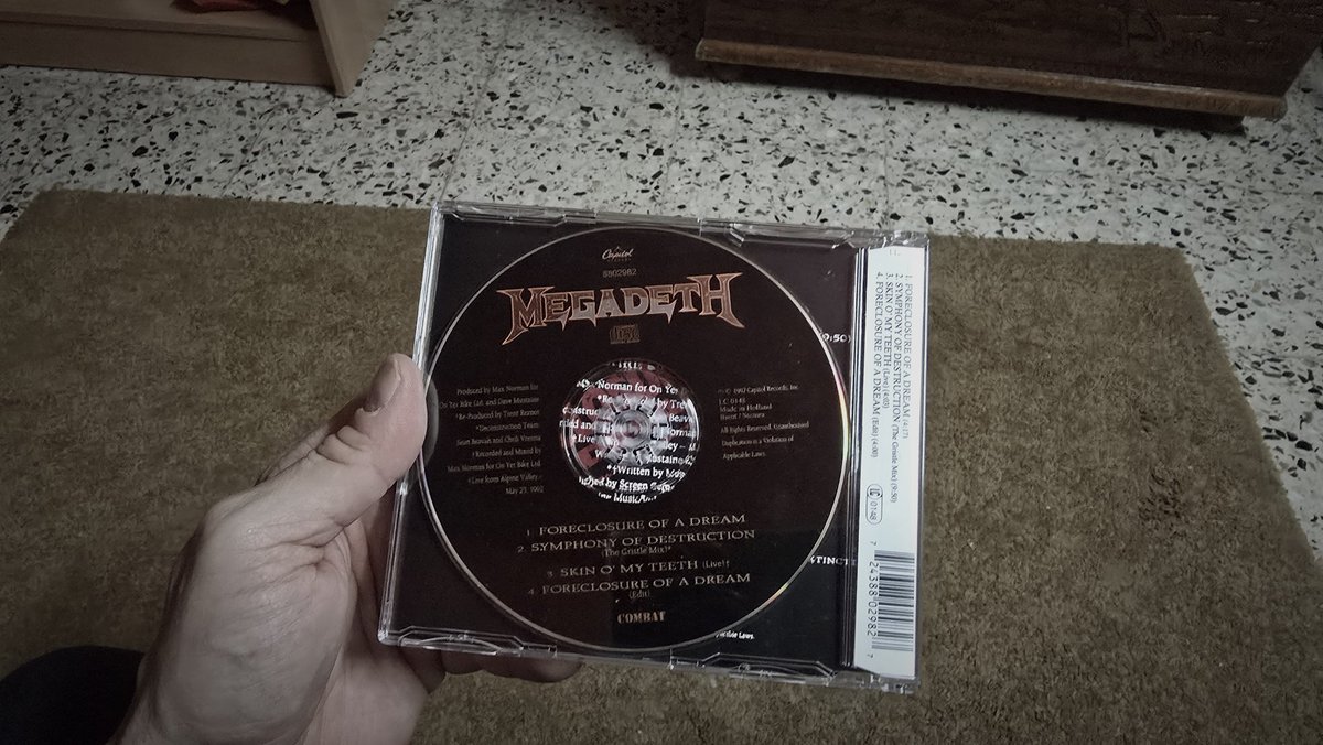 Maxi single "Foreclosure Of a Dream" de MEGADETH lanzado en 1992 (Capitol records).