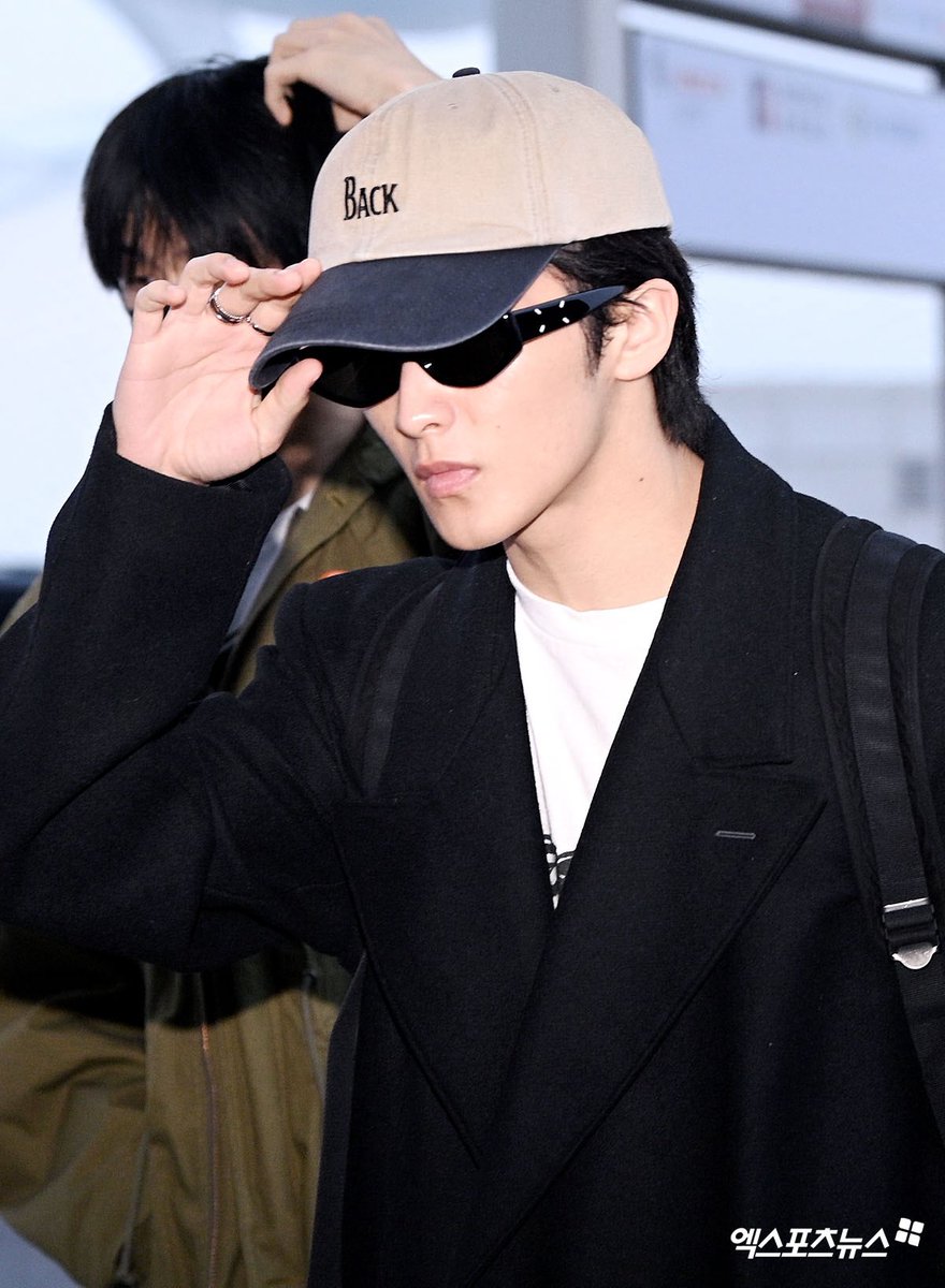 260213 มาร์คลีที่สนามบิน เตรียมตัวเดินทางมาประเทศไทยค่ะ

#MARK #MARKLEE #마크