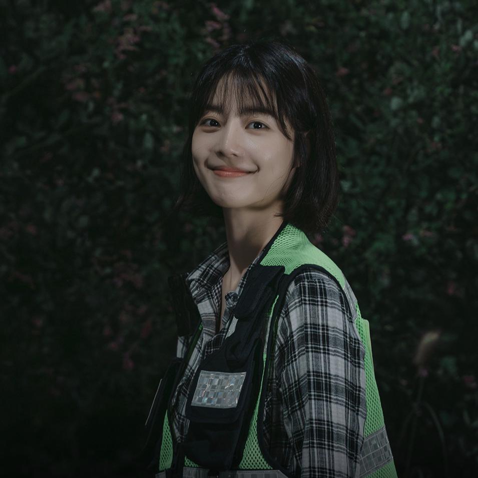 minkifilms's tweet photo. #LeeHocheol: I’m happy to be rejoining TCI for S2. I’ll work hard to portray Woo Donggi’s growth and the team’s even stronger bond.
#Moonhee: I’m preparing for Crash 2 with excitement and joy. I believe we’ll once again showcase TCI’s uniquely close-knit teamwork. Along with the thrilling investigative process of tackling even more sophisticated traffic crimes, new characters will join the story, making it even more fun. Please look forward to it.